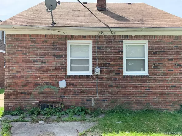 Detroit, MI 48224 2669,5944 COURVILLE Street