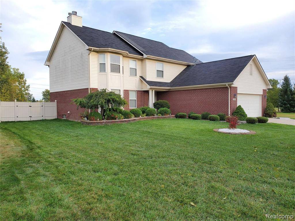 20933 PRAIRIE CREEK Boulevard, Brownstown Twp, MI 48183 1171