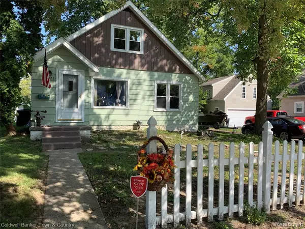 Lansing, MI 48910 5427,625 JULIA Street