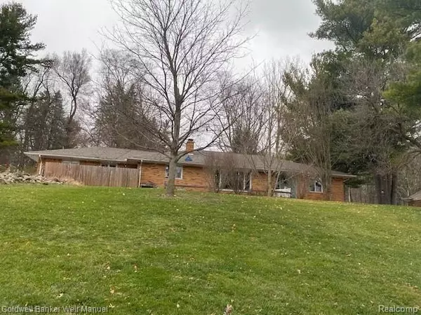 176 PERRYDALE Street, Rochester Hills, MI 48306 3445