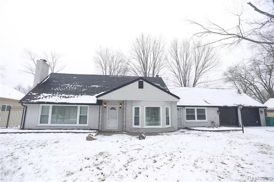 28455 SHADYLANE Drive, Farmington Hills, MI 48336 2156