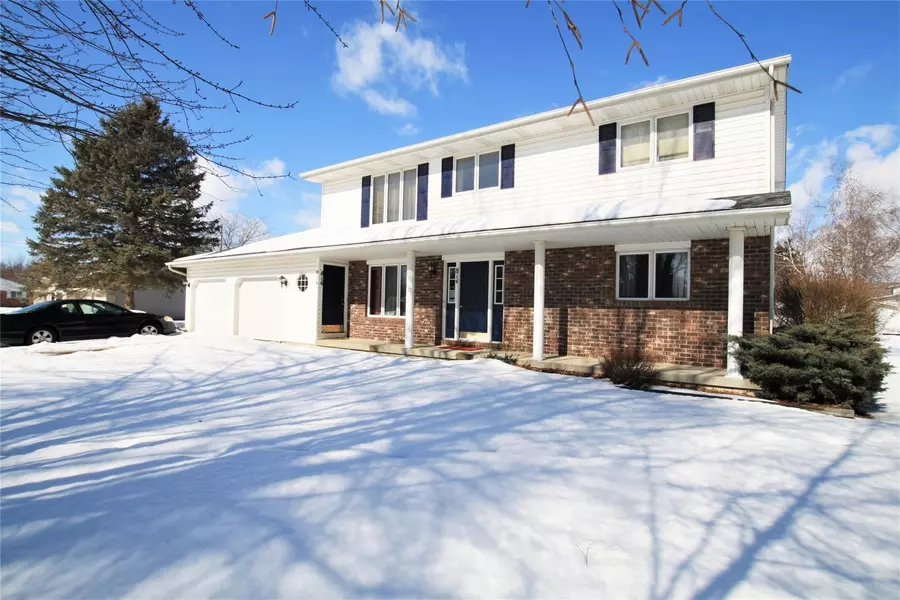 814 W LIBERTY Street, Chesaning, MI 48616 1432