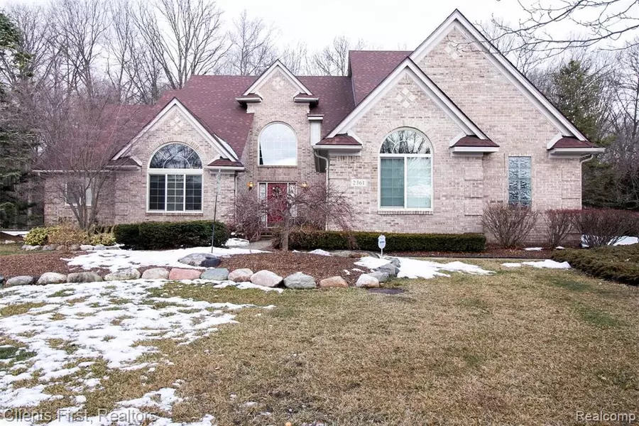 2361 RIVER WOODS Drive, Canton, MI 48188 3284