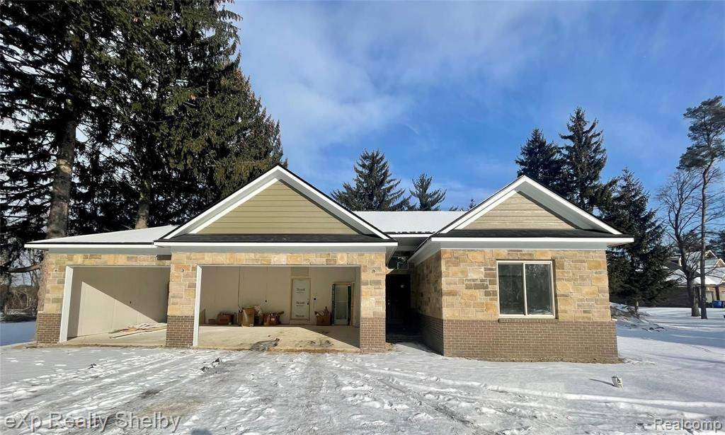 11199 CHICAGO RD, Warren, MI 48093