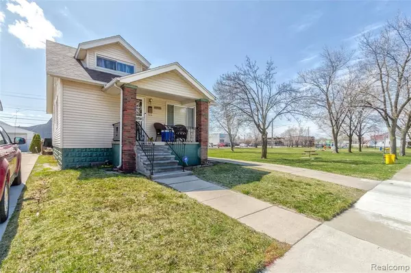 Dearborn, MI 48126 1935,10061 BLESSER Street