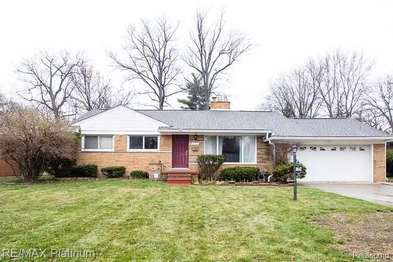 18662 GREENWALD Drive, Southfield, MI 48075 5804