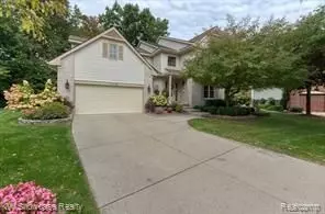 1119 PARKVIEW, Wixom, MI 48393 1582