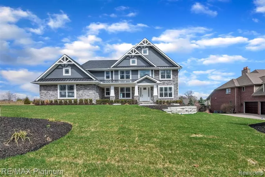 5975 WYNDAM Lane, Brighton, MI 48116