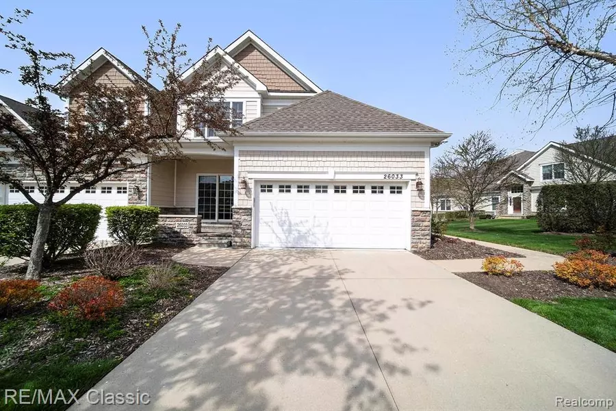 26033 ISLAND LAKE Drive, Novi, MI 48374 2161