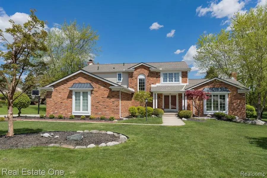 3460 WEDGEWOOD Drive, Rochester Hills, MI 48306 3772