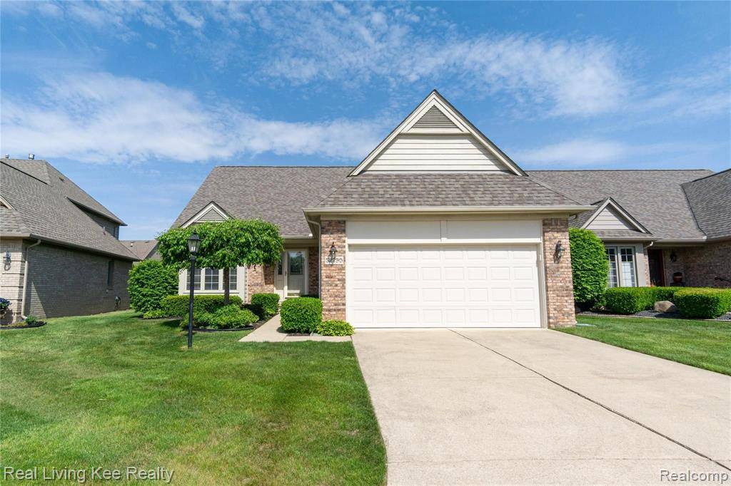Macomb, MI 48042,52790 COVECREEK DR