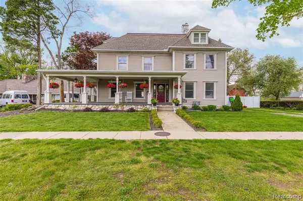 185 E HURON RIVER Drive, Belleville, MI 48111 2757