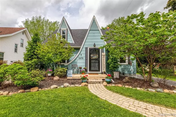 5876 ELMWOOD Street, Monroe, MI 48161 3912