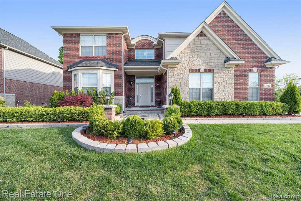 Troy, MI 48085 5600,2022 CHAPS