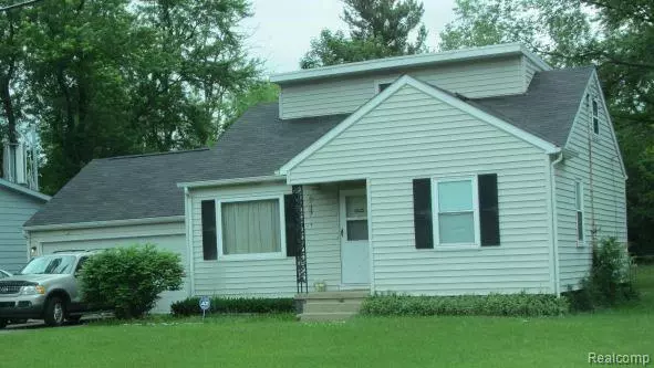 3209 E PIERSON Road, Flint, MI 48506 1478