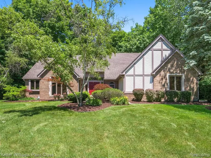 49022 Plum Tree Court, Plymouth, MI 48170