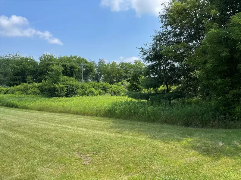 000 Chase Lake Road, Fowlerville, MI 48836