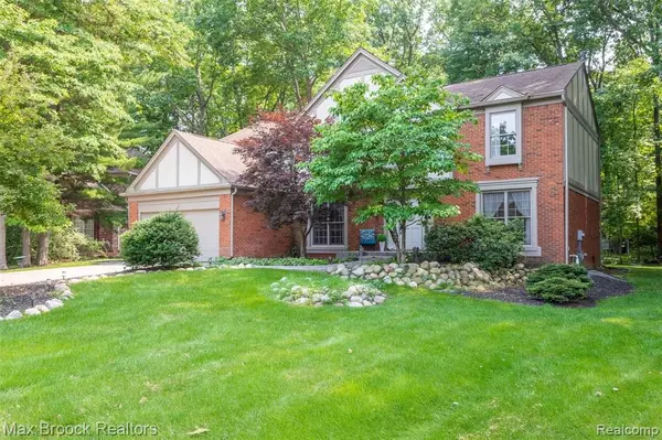 3404 PARK FOREST Drive, West Bloomfield, MI 48324 3233