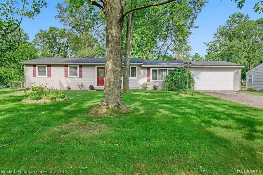 50571 Gravel Ridge, Shelby Twp, MI 48317 1125