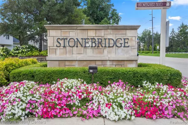 West Bloomfield, MI 48322 3253,6558 STONEBRIDGE