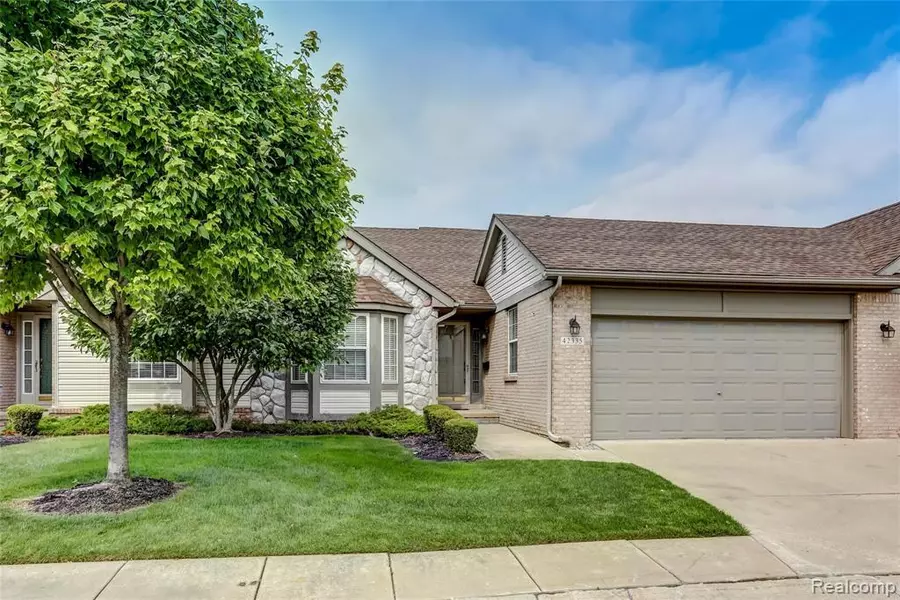 42335 Crestwood, Clinton Township, MI 48038 5052