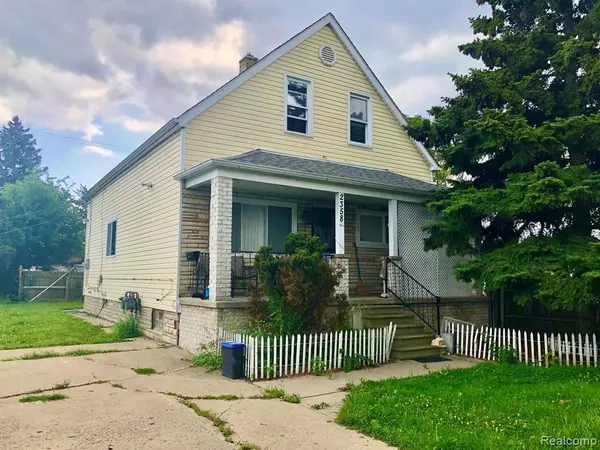 2358 CARPENTER Street, Hamtramck, MI 48212 2624