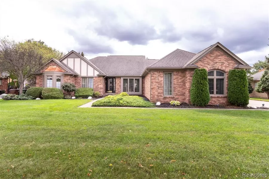 14560 Stratford Court, Shelby Twp, MI 48315 1554