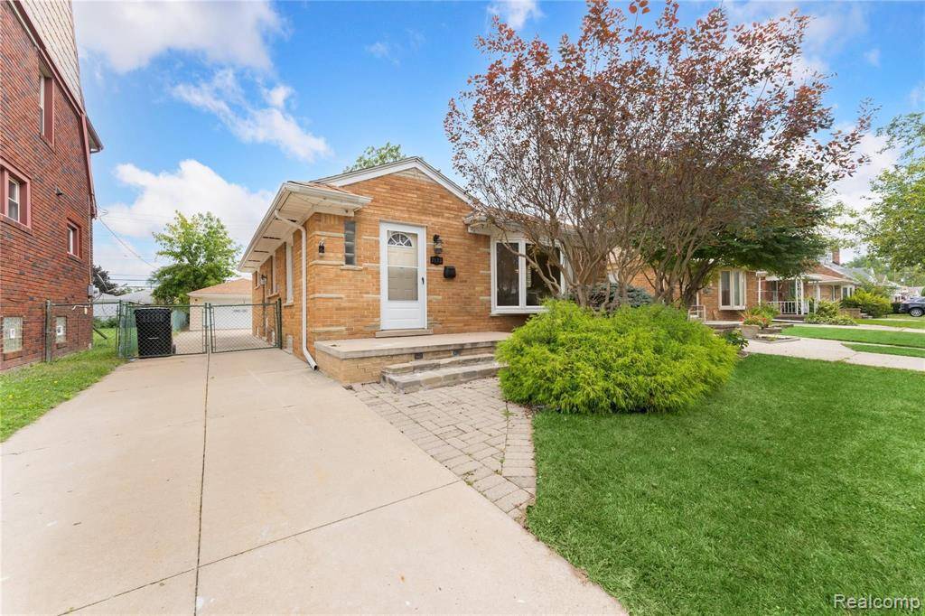 7173 SHENANDOAH Avenue, Allen Park, MI 48101 2478