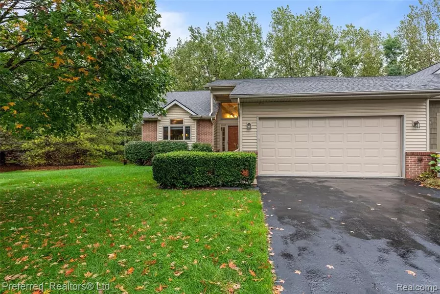 1373 PEPPERGROVE Drive, Brighton, MI 48116 6784