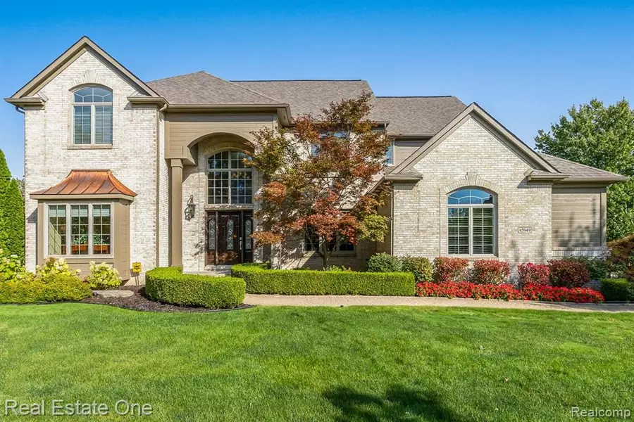 45949 ASHFORD Circle, Novi, MI 48374 3650