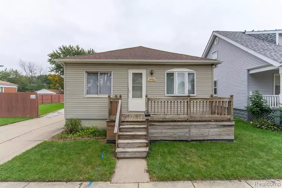 24900 SAXONY Avenue, Eastpointe, MI 48021 1281