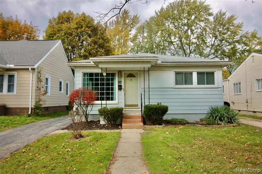 747 E MANSFIELD Avenue, Pontiac, MI 48340 2951