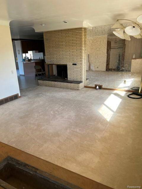 Roseville, MI 48066 4514,31511 BEACONSFIELD Street