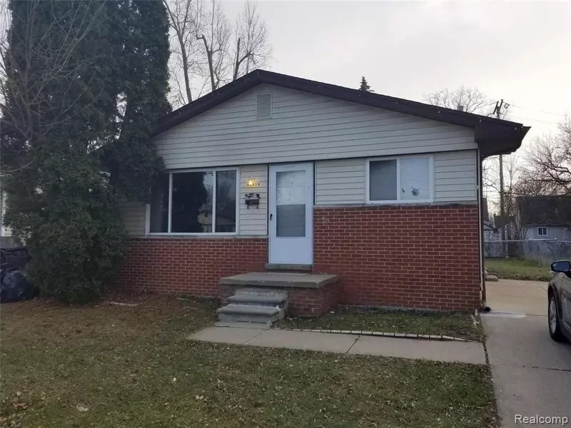 29105 RICHARD Street, Westland, MI 48186 7318