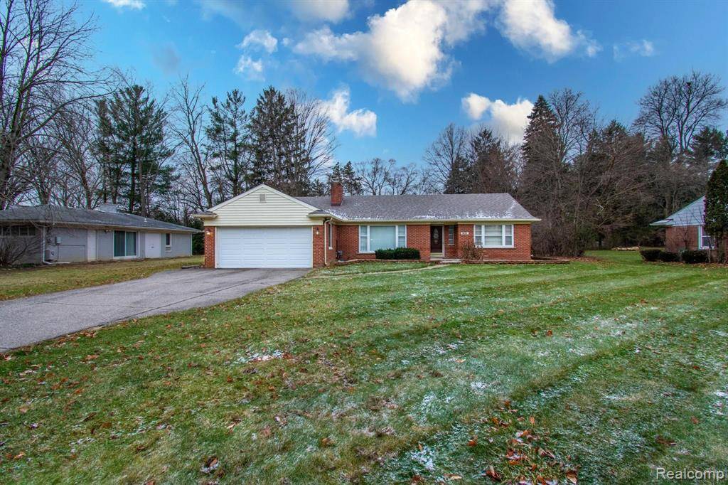 Southfield, MI 48075 3311,23925 LEE BAKER Drive
