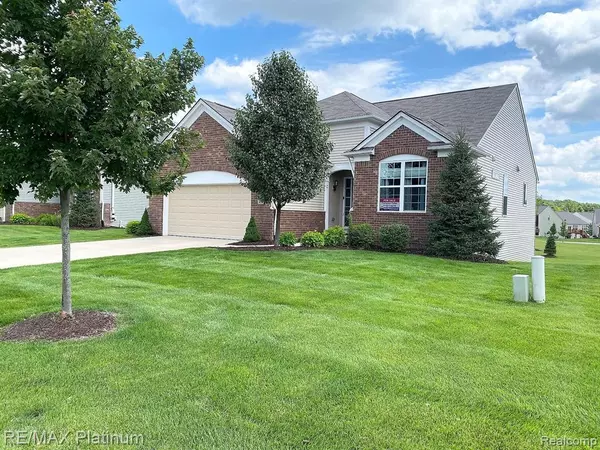 380 BOZEMAN Court, Howell, MI 48843 9244