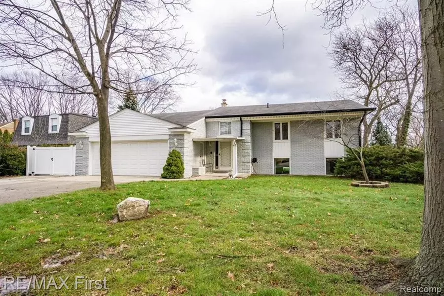 39230 GARY Street, Clinton Township, MI 48036 1534