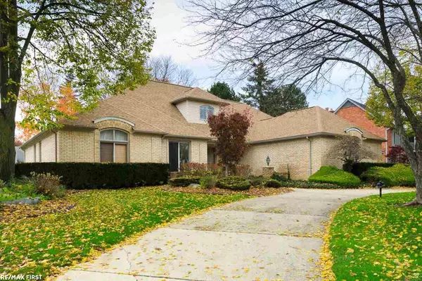 Troy, MI 48098,4927 Rivers Edge Dr