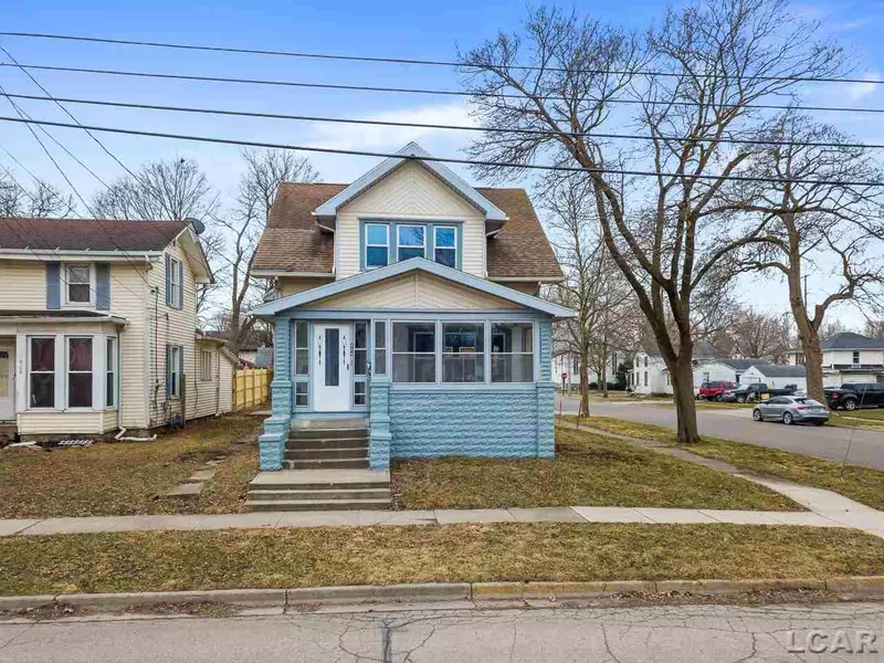 904 E Maumee, Adrian, MI 49221