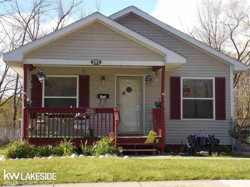 193 Mechanic St, Pontiac, MI 48342