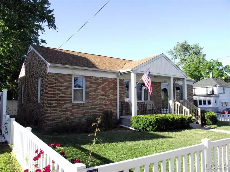 604 College Ave, Adrian, MI 49221