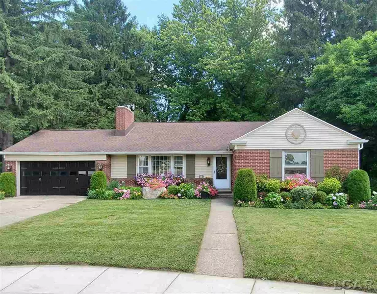 10 Scott Court, Adrian, MI 49221