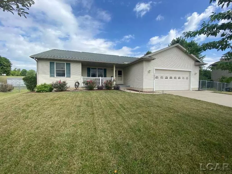 1954 Burning Bush Ct, Adrian, MI 49221