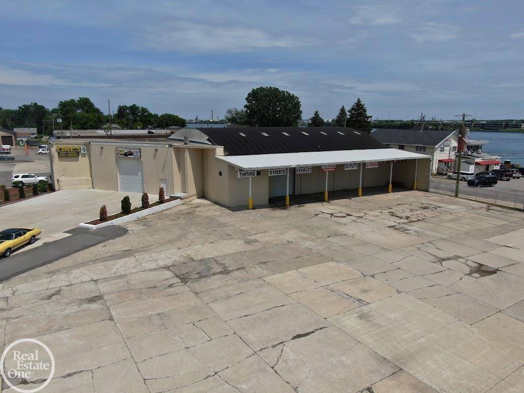 Port Huron, MI 48060,3519 Military Street