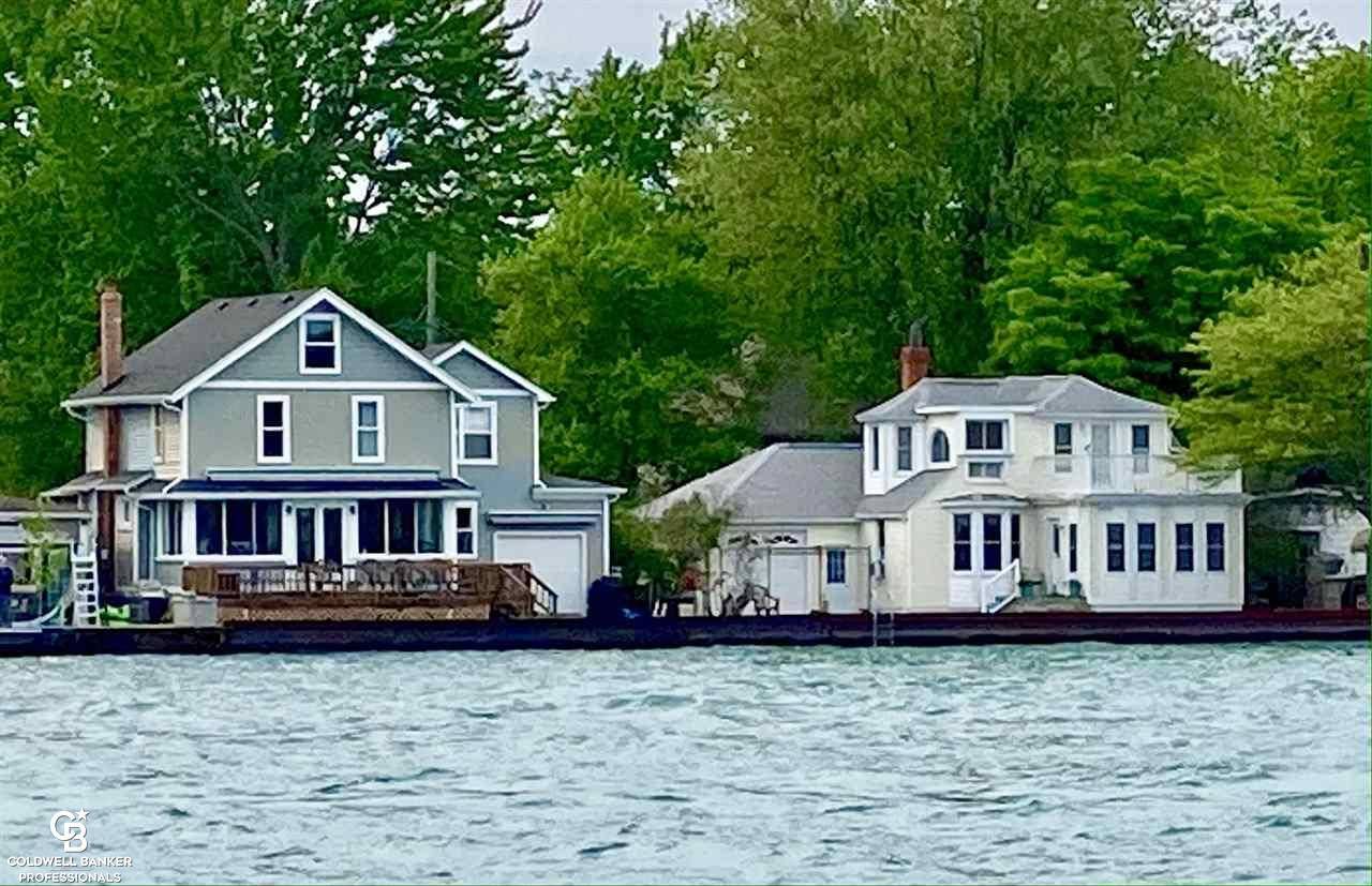 Algonac, MI 48001,120 St Clair River Dr