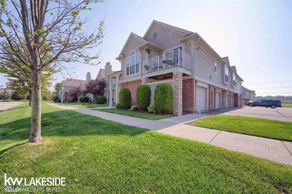 Macomb Twp, MI 48042,52212 Naugatuck