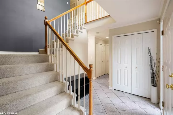 Macomb Twp, MI 48044,21227 Summerfield