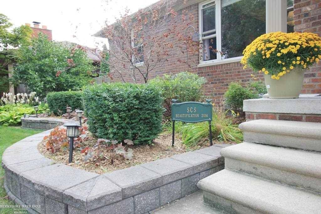 Saint Clair Shores, MI 48081,22308 Yale