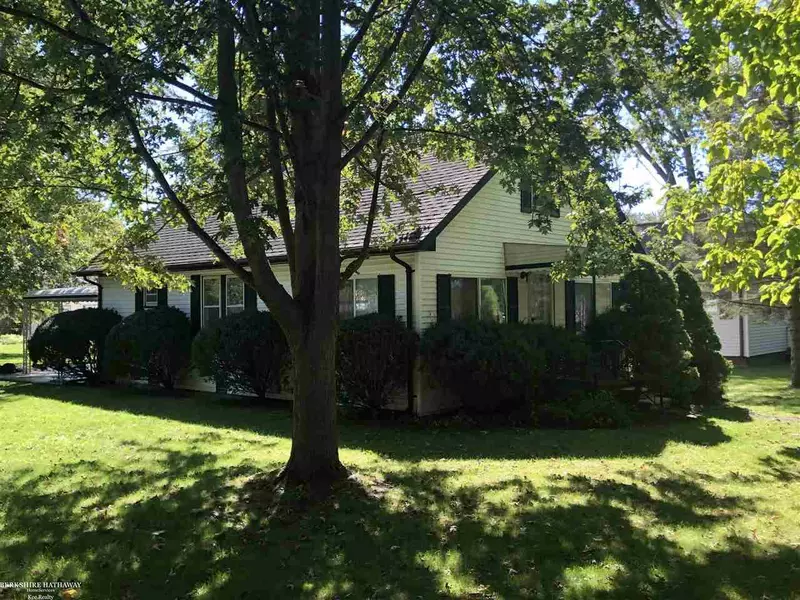 9625 Ester Green, Algonac, MI 48001