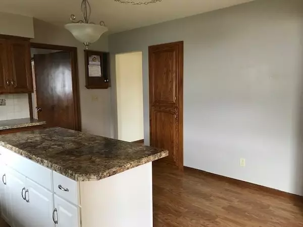 Pinconning, MI 48650,326 W 3rd Street